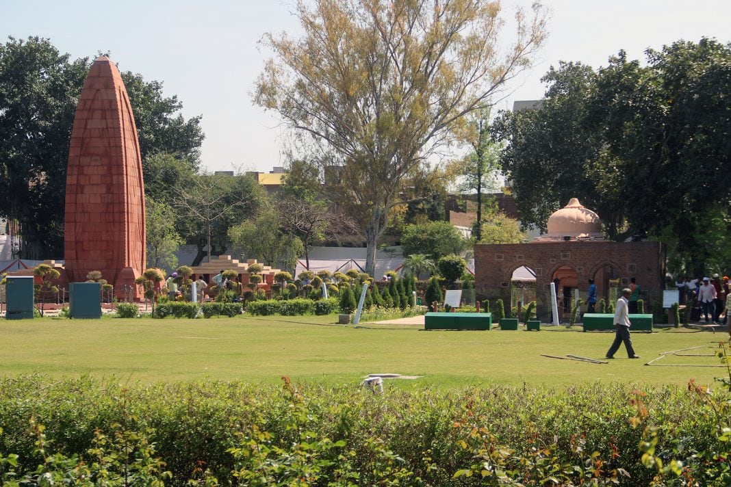 amritsar jalianwala Şehitler Bahçesi
