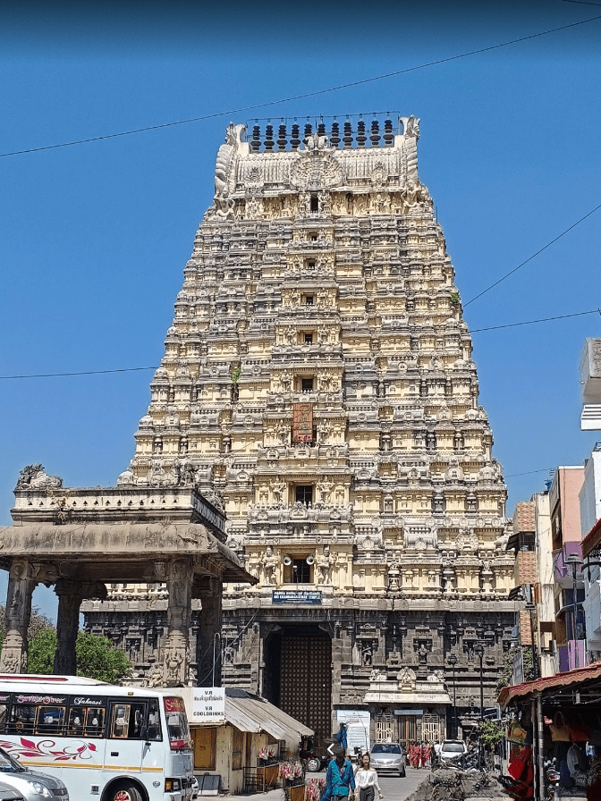 Sarı Gopuram