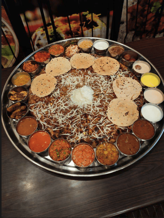 En Büyük Thali’ler 2 Bahubali Thali