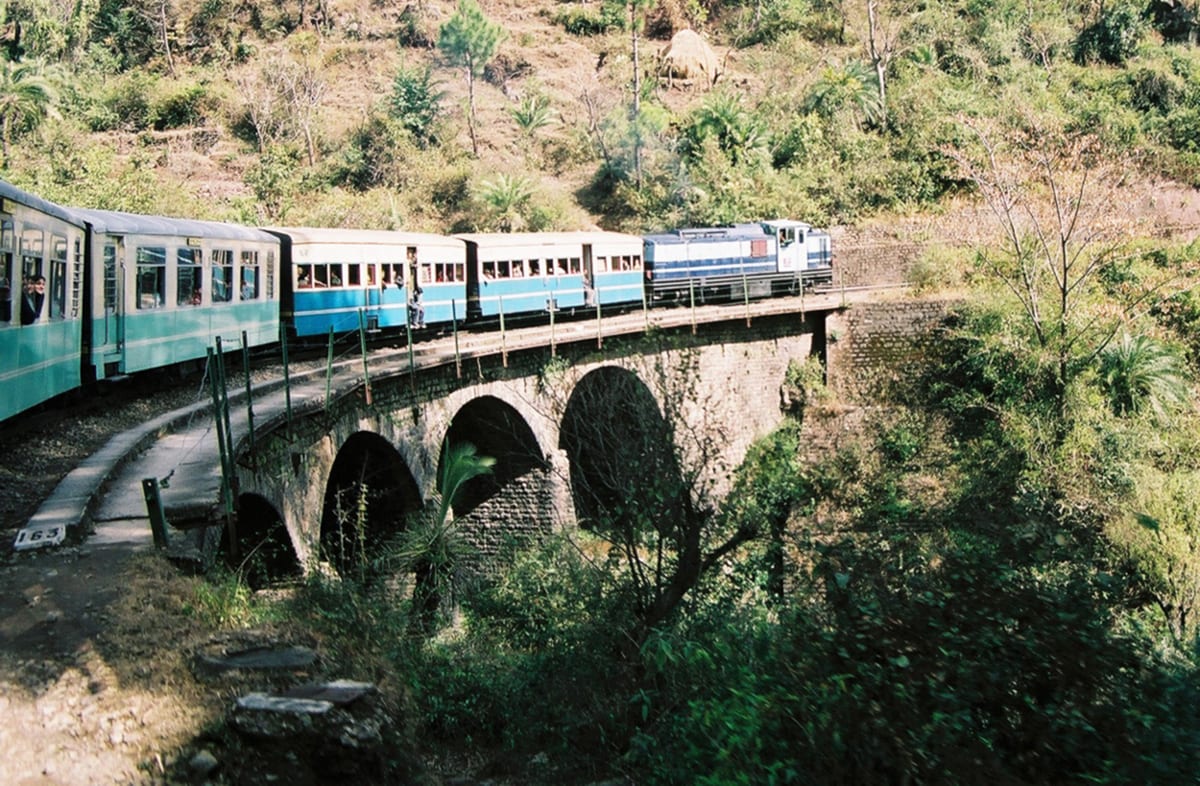 En Güzel Tren Yolculukları 3 Shimlaya giden tren