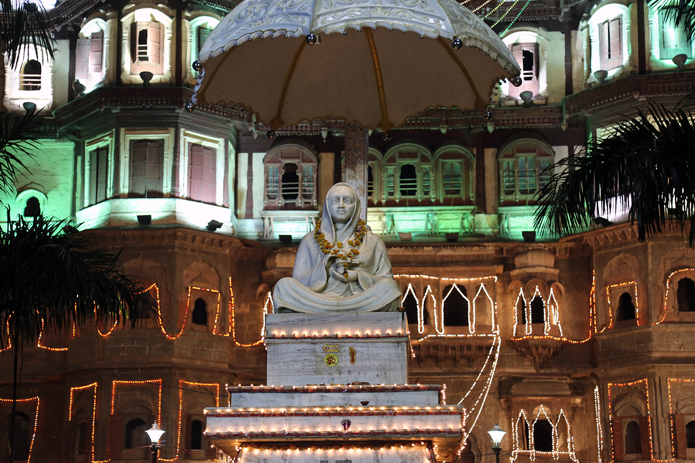 kadin ahilya