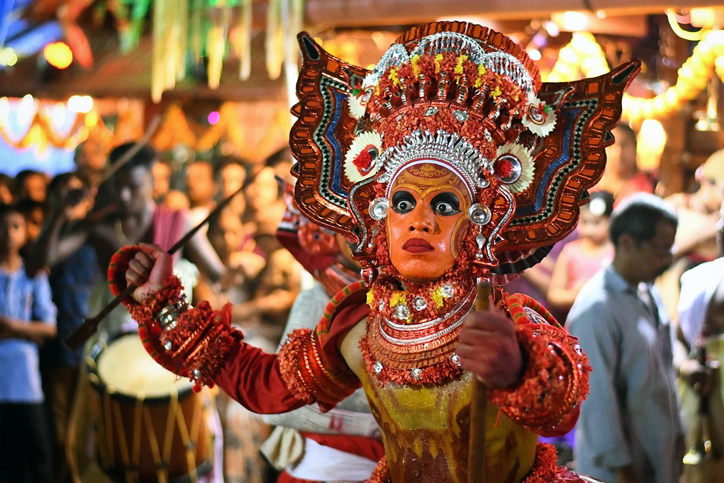 Theyyam Tanrıların Dansı 2 theyyam dansci.jpg
